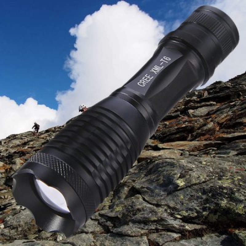 UltraFire XML-T6 1800 Lumens Zoom LED Tactical Flashlight Set